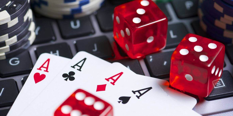 Bài phỏm có cách chơi không quá phức tạp và ai cũng có thể chơi